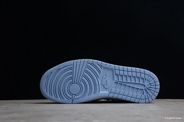 DC0774-050 University (W) Jordan Blue 1 Low 0809